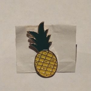 Pineapple Pin